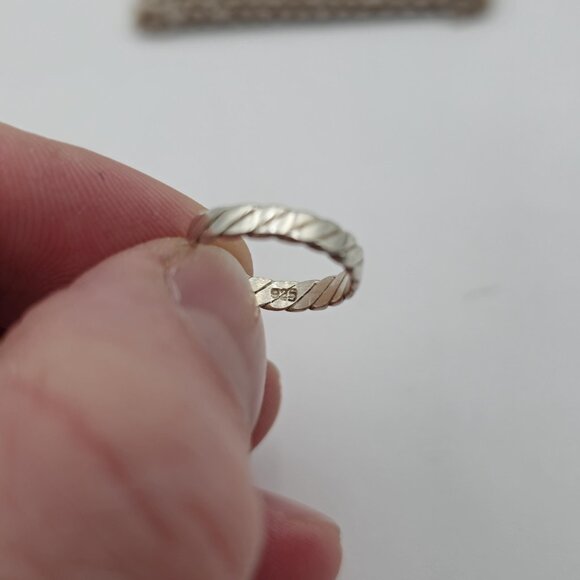 Size 2.25 Sterling Silver Dainty Braided Design Toe Ring A3348 - Picture 4 of 7